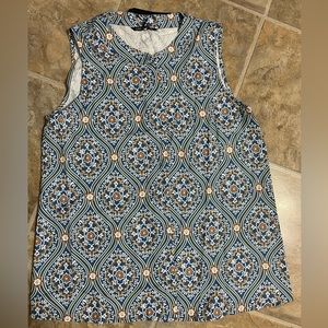 Woman’s Medium tank top